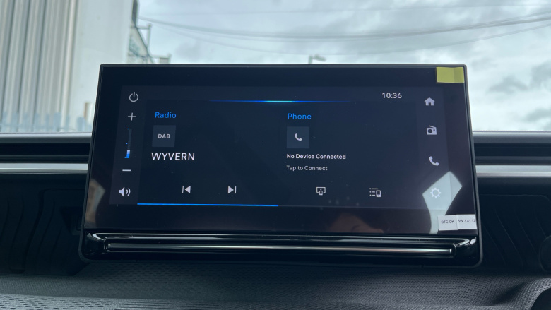 Citroen C3 1.2 Hybrid [110] Plus 5dr e-DCS6 Petrol Hatchback